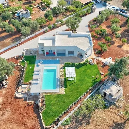 With Swimming Pool Over The Sea, Puglia, Villa